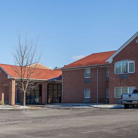 Days Inn & Suites By Wyndham Lancaster Amish Country Mountville Exterior foto