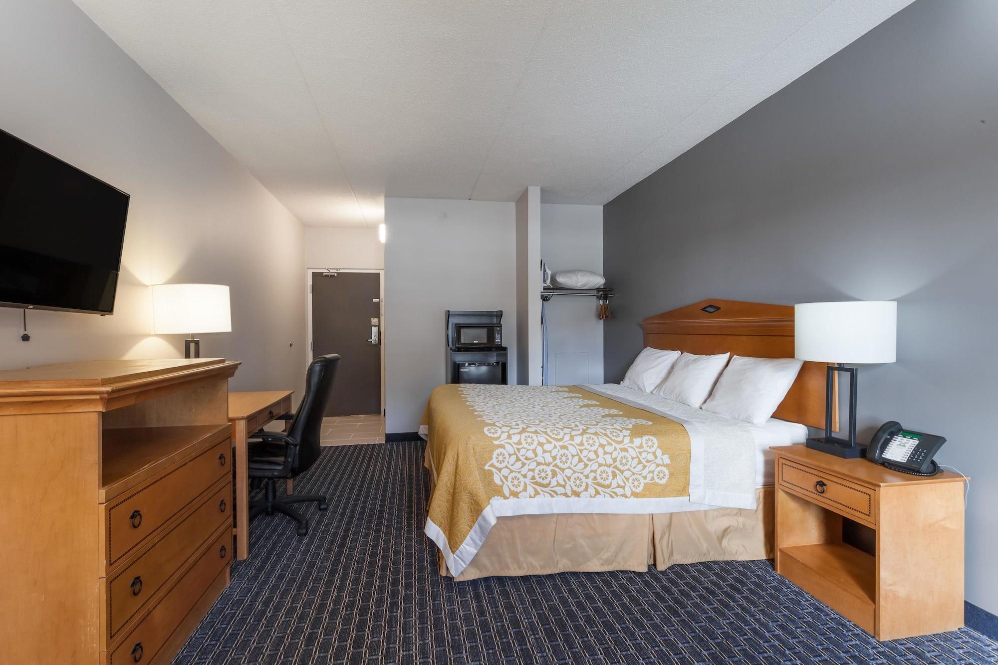 Days Inn & Suites By Wyndham Lancaster Amish Country Mountville Exterior foto